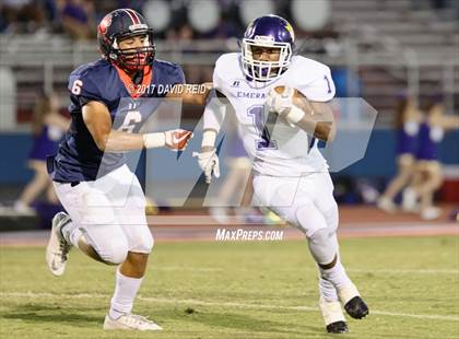 Thumbnail 2 in Belton-Honea Path vs Emerald photogallery.