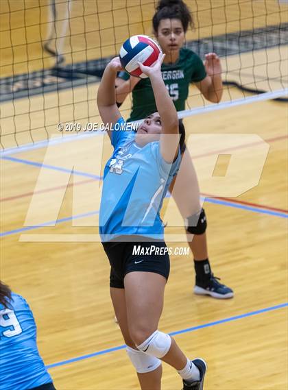 Thumbnail 1 in Harlan vs Reagan [Ronald] (NEISD Volleyball Tournament) photogallery.