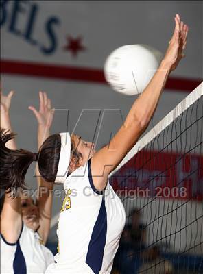 Thumbnail 1 in Stony Point vs. Wimberley photogallery.