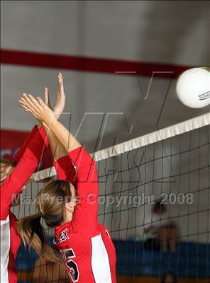 Thumbnail 2 in Stony Point vs. Wimberley photogallery.