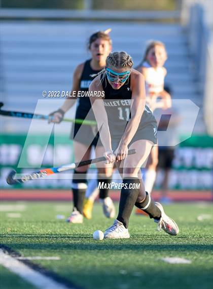 Thumbnail 1 in Fallbrook vs. Valley Center (CIF SDS D1 Final) photogallery.