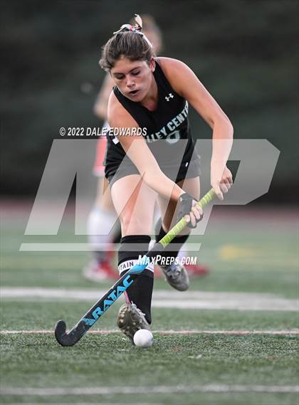 Thumbnail 2 in Fallbrook vs. Valley Center (CIF SDS D1 Final) photogallery.