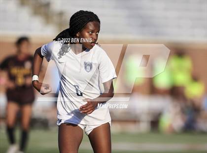 Thumbnail 2 in Lassiter vs Cambridge (GHSA 6A Championship) photogallery.