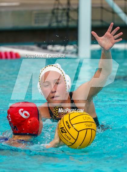 Thumbnail 2 in Foothill vs San Marcos (Bill Barnett Holiday Cup) photogallery.