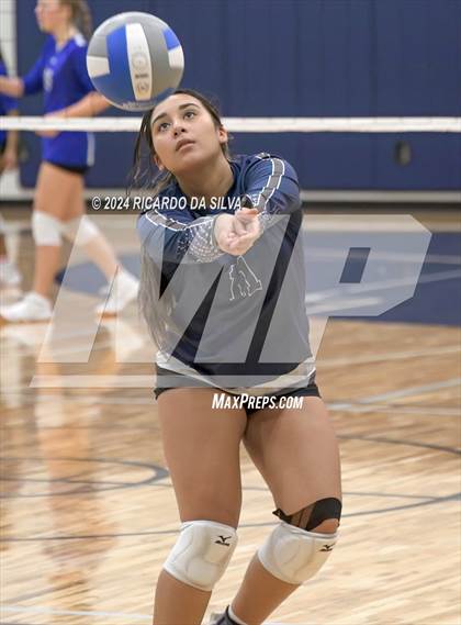 Thumbnail 2 in Cypress Ridge vs Cypress Creek (Katy ISD Subvarsity Tournament) photogallery.