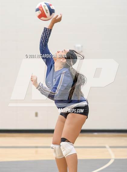 Thumbnail 2 in Cypress Ridge vs Cypress Creek (Katy ISD Subvarsity Tournament) photogallery.