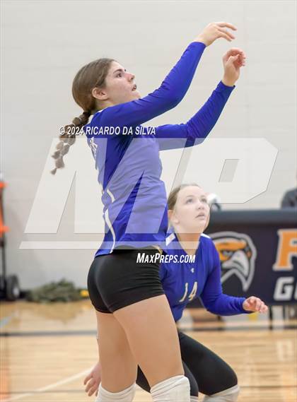 Thumbnail 2 in Cypress Ridge vs Cypress Creek (Katy ISD Subvarsity Tournament) photogallery.