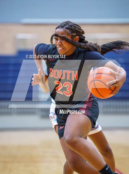 Thumbnail 1 in Monterey vs South Grand Prairie (Allen Eagles Hoopfest) photogallery.