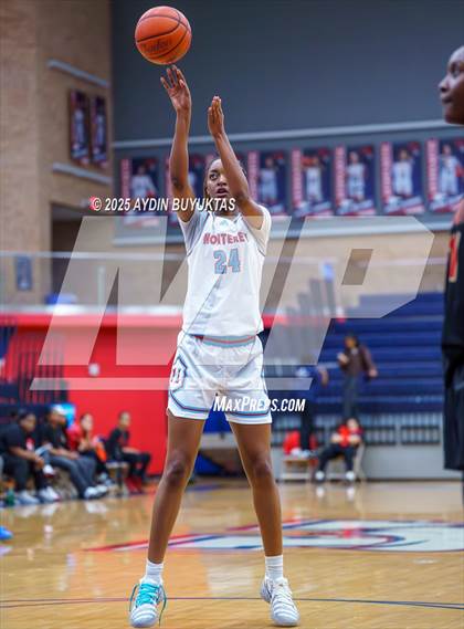 Thumbnail 3 in Monterey vs South Grand Prairie (Allen Eagles Hoopfest) photogallery.