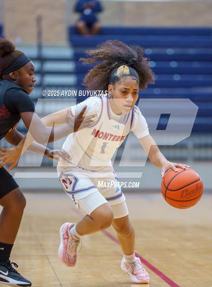 Thumbnail 2 in Monterey vs South Grand Prairie (Allen Eagles Hoopfest) photogallery.
