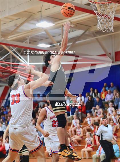 Thumbnail 2 in Dixon @ West Carteret photogallery.