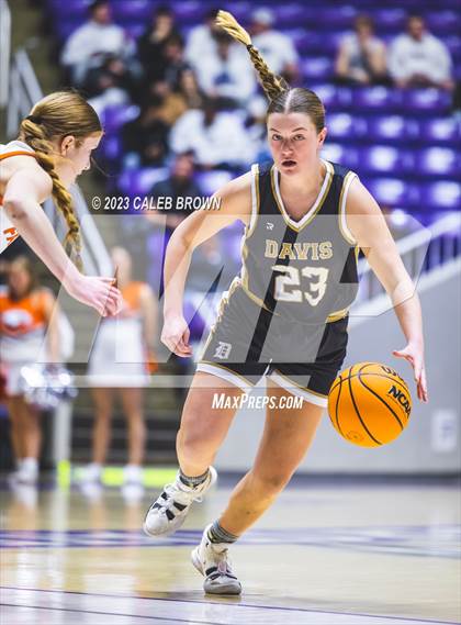 Thumbnail 2 in Davis vs. Skyridge (UHSAA 6A Semifinal) photogallery.