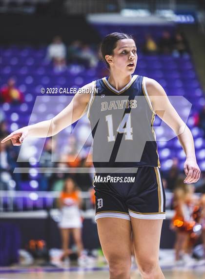 Thumbnail 2 in Davis vs. Skyridge (UHSAA 6A Semifinal) photogallery.