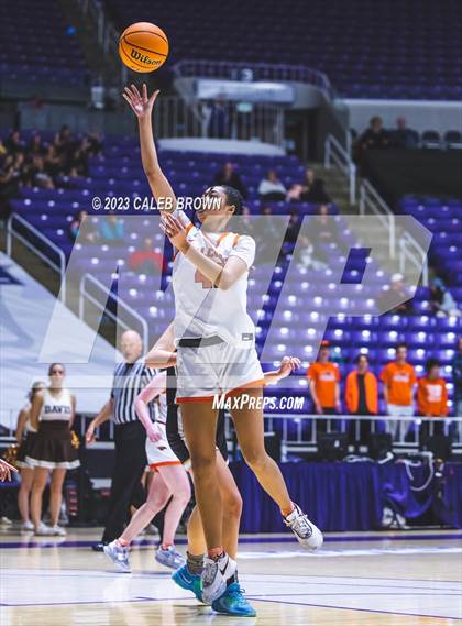 Thumbnail 3 in Davis vs. Skyridge (UHSAA 6A Semifinal) photogallery.