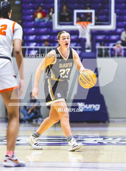 Thumbnail 3 in Davis vs. Skyridge (UHSAA 6A Semifinal) photogallery.