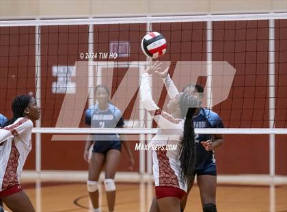 Thumbnail 3 in Springbrook vs. Paint Branch photogallery.
