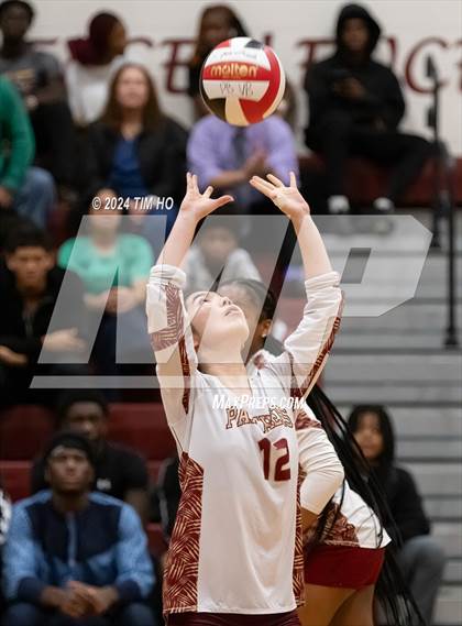 Thumbnail 2 in Springbrook vs. Paint Branch photogallery.