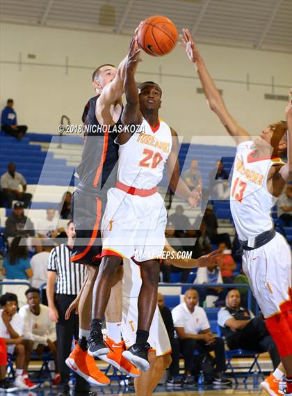 Thumbnail 3 in Wasatch Academy vs. Taft (Rolling Hills Prep State Preview Classic) photogallery.