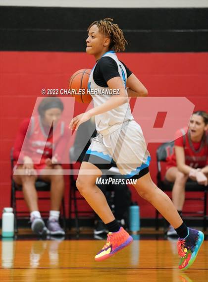 Thumbnail 2 in Shadow Creek vs. Cypress Lakes (Langham Creek Shootout) photogallery.