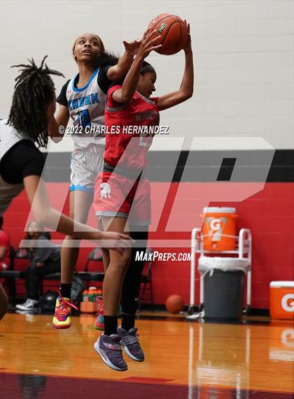 Thumbnail 1 in Shadow Creek vs. Cypress Lakes (Langham Creek Shootout) photogallery.