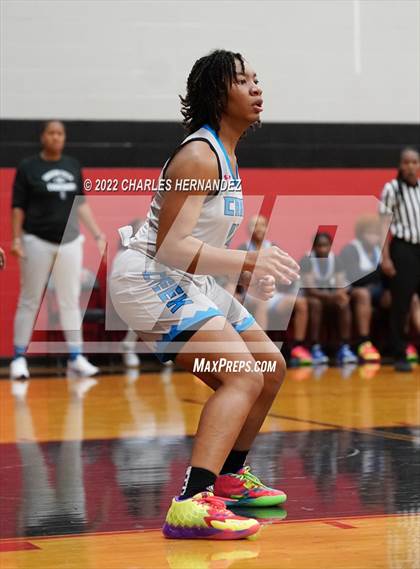 Thumbnail 2 in Shadow Creek vs. Cypress Lakes (Langham Creek Shootout) photogallery.