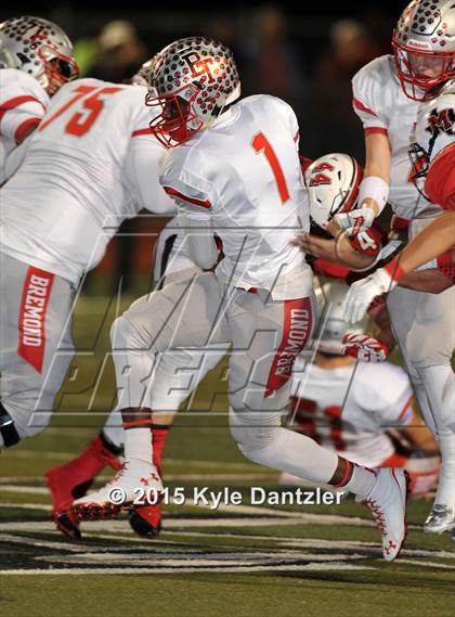 Thumbnail 2 in Muenster vs. Bremond (UIL 2A Division 2 Semifinal) photogallery.