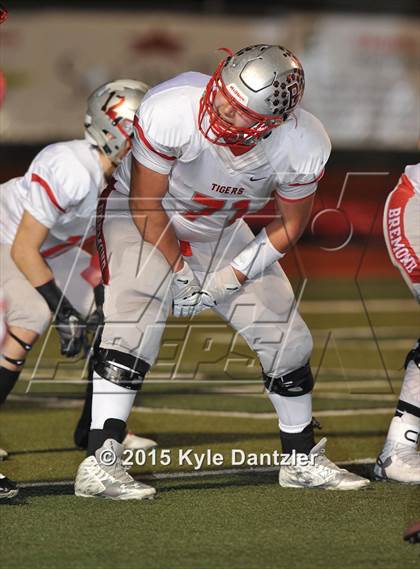 Thumbnail 2 in Muenster vs. Bremond (UIL 2A Division 2 Semifinal) photogallery.
