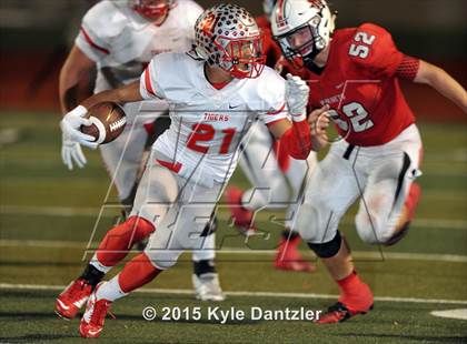 Thumbnail 1 in Muenster vs. Bremond (UIL 2A Division 2 Semifinal) photogallery.