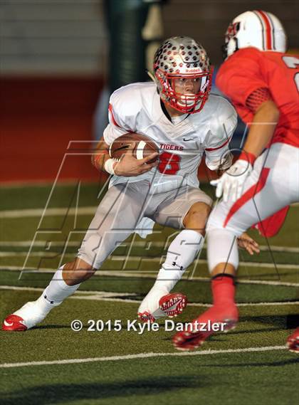 Thumbnail 1 in Muenster vs. Bremond (UIL 2A Division 2 Semifinal) photogallery.