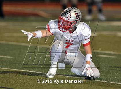 Thumbnail 3 in Muenster vs. Bremond (UIL 2A Division 2 Semifinal) photogallery.