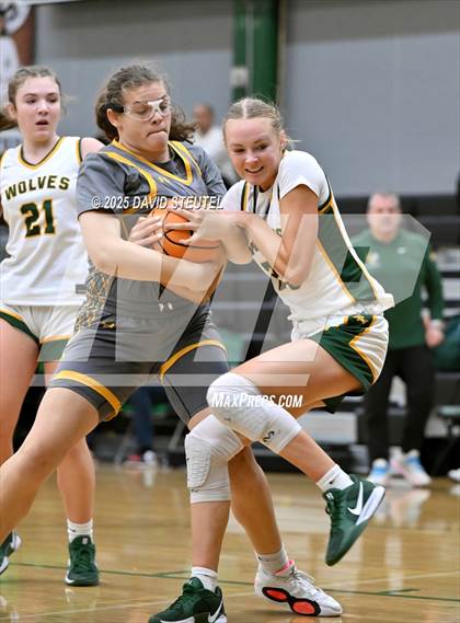 Thumbnail 3 in Francis Parker vs. San Ramon Valley (St. Mary's MLK Classic) photogallery.
