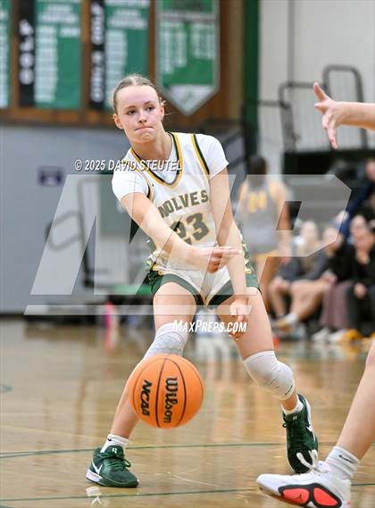 Thumbnail 2 in Francis Parker vs. San Ramon Valley (St. Mary's MLK Classic) photogallery.