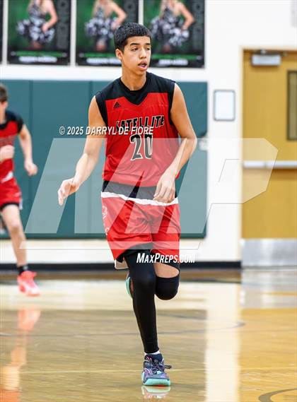 Thumbnail 1 in JV: Satellite @ Melbourne photogallery.