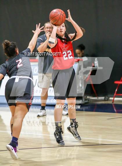 Thumbnail 2 in Great Oak vs Rancho Verde (Scrimmage) photogallery.