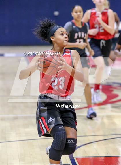 Thumbnail 3 in Great Oak vs Rancho Verde (Scrimmage) photogallery.