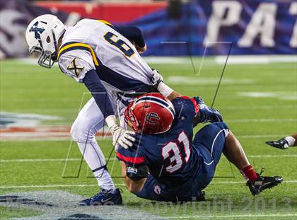Thumbnail 3 in Xaverian Brothers vs. Central Catholic (MIAA Division 1 Final) photogallery.