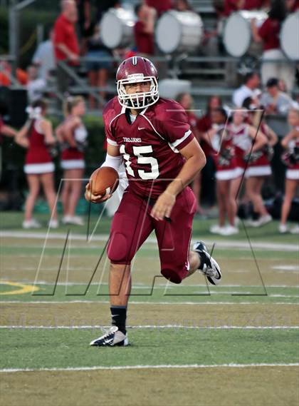 Thumbnail 2 in Whitley County vs. Morristown-Hamblen West photogallery.