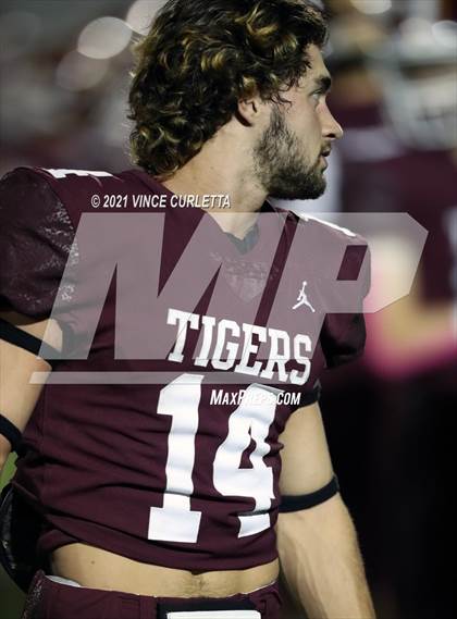 Thumbnail 2 in Georgetown @ Dripping Springs (UIL 5A Bi-District Playoff) photogallery.