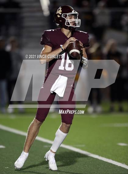 Thumbnail 3 in Georgetown @ Dripping Springs (UIL 5A Bi-District Playoff) photogallery.