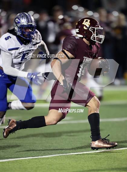 Thumbnail 3 in Georgetown @ Dripping Springs (UIL 5A Bi-District Playoff) photogallery.