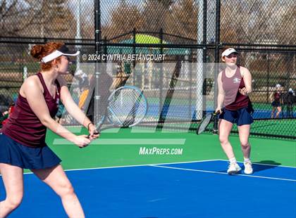 Thumbnail 3 in Columbine vs Dakota Ridge photogallery.