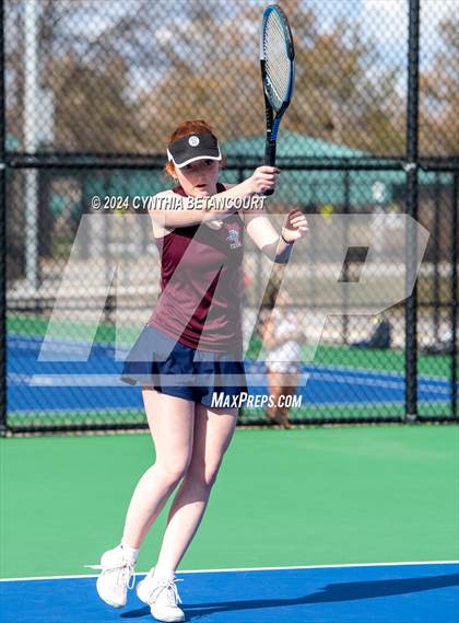 Thumbnail 3 in Columbine vs Dakota Ridge photogallery.