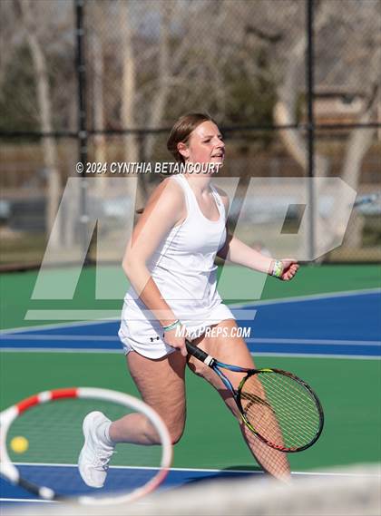 Thumbnail 2 in Columbine vs Dakota Ridge photogallery.