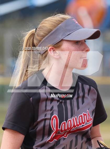Thumbnail 2 in Sunrise Mountain vs Boulder Creek photogallery.