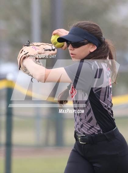 Thumbnail 2 in Sunrise Mountain vs Boulder Creek photogallery.