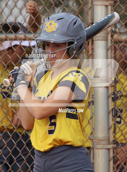 Thumbnail 1 in Sunrise Mountain vs Boulder Creek photogallery.
