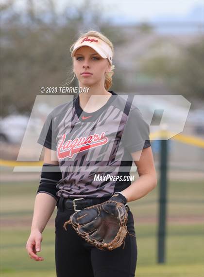 Thumbnail 3 in Sunrise Mountain vs Boulder Creek photogallery.