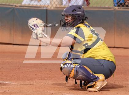 Thumbnail 3 in Sunrise Mountain vs Boulder Creek photogallery.