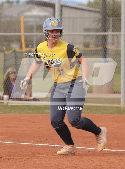 Thumbnail 2 in Sunrise Mountain vs Boulder Creek photogallery.