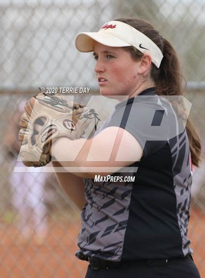 Thumbnail 3 in Sunrise Mountain vs Boulder Creek photogallery.